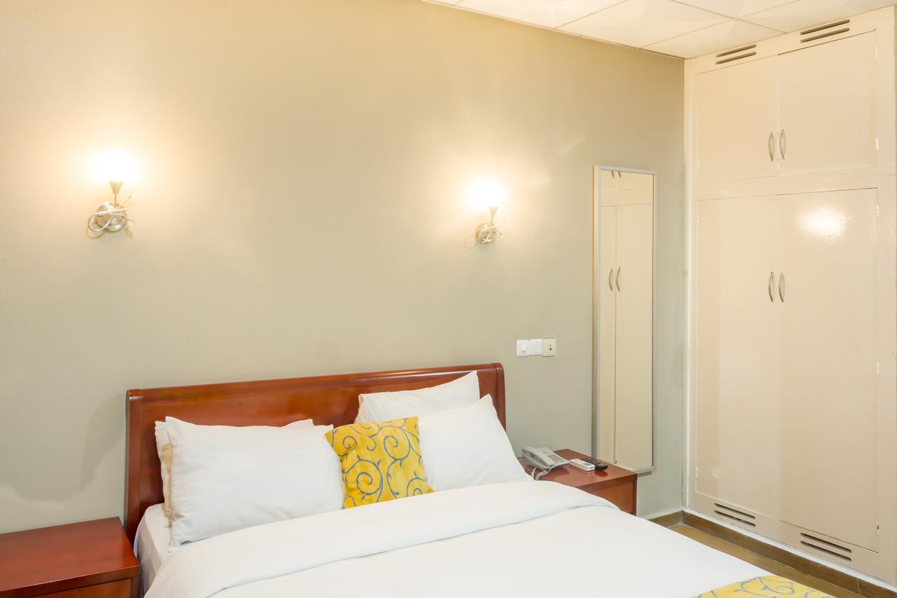 Hotel La Falaise Bonanjo Douala Exterior photo