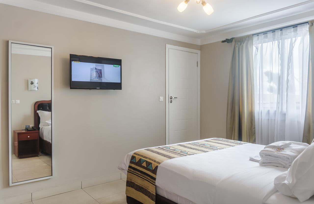 Hotel La Falaise Bonanjo Douala Exterior photo